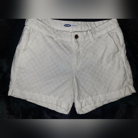 Old Navy - Women's White Eyelet Shorts - Size 10 - Picture 1 of 5